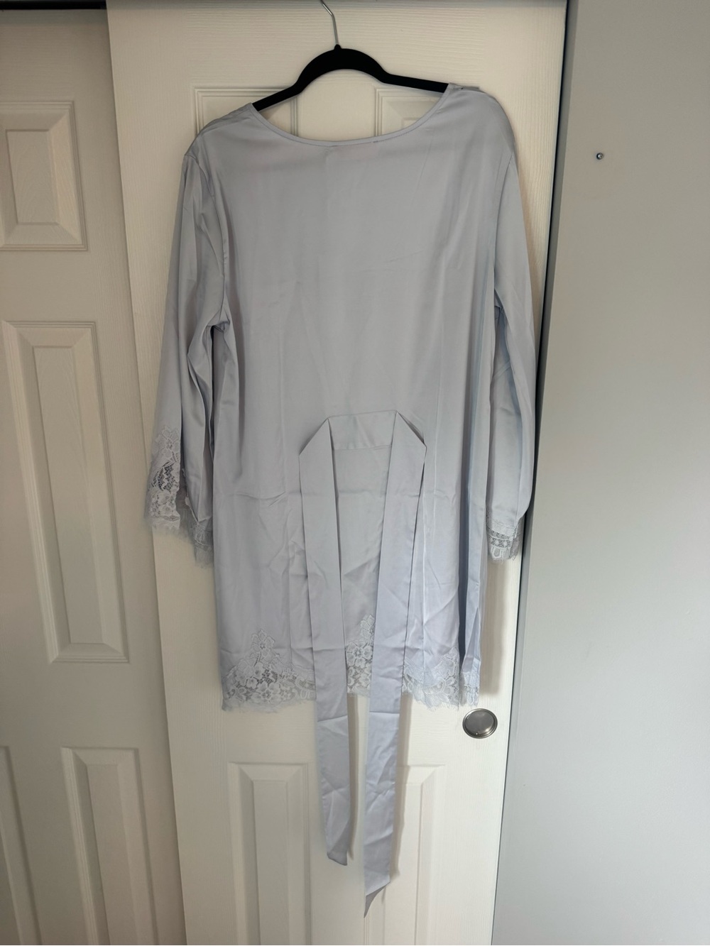 Light Blue Homebodii Sian Short Satin lace Wrap Robe - NWT - Picture 5 of 7